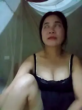 Snapshot of meomeo-baby chatting on October 4, 2025, 4:08 pm meomeo-baby online show from October 4, 2025, 4:08 pm