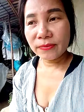 Snapshot of meomeo-baby chatting on October 4, 2025, 2:35 am meomeo-baby online show from October 4, 2025, 2:35 am