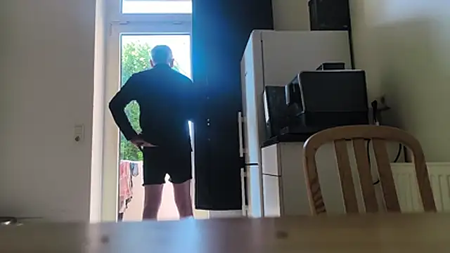 nobby2012 online show from April 22, 2026, 9:27 am