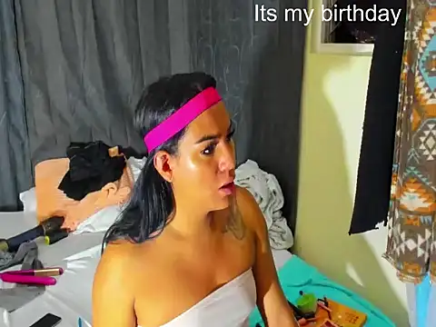 RobertaxGutierrez online show from December 21, 2025, 12:24 am