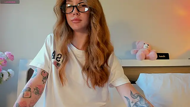 ariyyaaa online show from December 19, 2025, 3:54 am