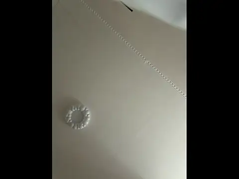 xiaowan x online show from November 28, 2025, 5:51 am