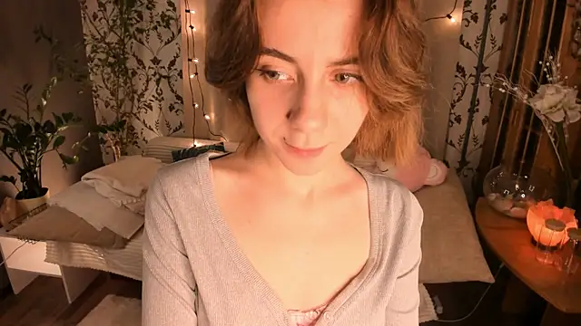 Snapshot of shyina_meow chatting on October 9, 2025, 3:01 pm shyina meow online show from October 9, 2025, 3:01 pm