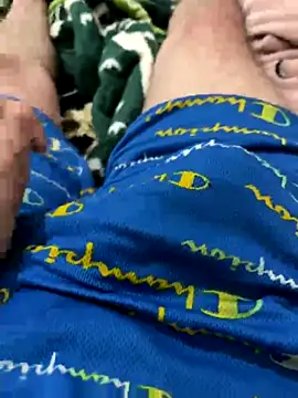 vvUMvv online show from November 27, 2025, 6:47 am