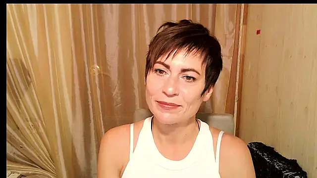Snapshot of Ashley_Brookss chatting on October 2, 2025, 7:45 am Ashley Brookss online show from October 2, 2025, 7:45 am