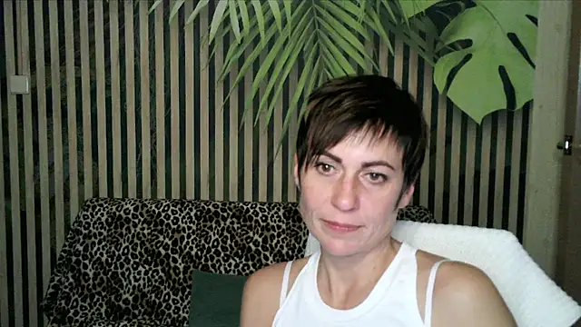 Snapshot of Ashley_Brookss chatting on October 2, 2025, 7:50 pm Ashley Brookss online show from October 2, 2025, 7:50 pm