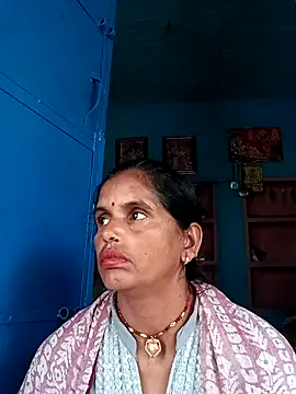 Mohni cute online show from October 31, 2025, 3:58 am