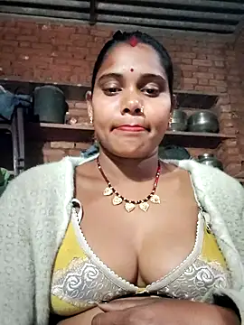 Katrina kaif143 online show from February 3, 2026, 5:49 am