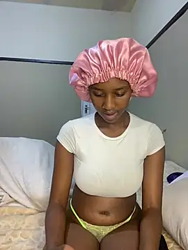 Snapshot of Sirah1 chatting on February 24, 2026, 4:35 am Sirah1 online show from February 24, 2026, 4:35 am