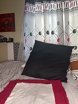 Snapshot of CynnxxxBarb chatting on February 8, 2026, 7:39 am CynnxxxBarb online show from February 8, 2026, 7:39 am