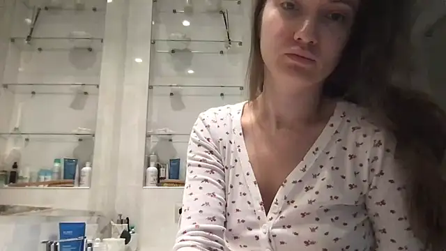 Snapshot of Justamanda1 chatting on October 1, 2025, 12:20 pm Justamanda1 online show from October 1, 2025, 12:20 pm