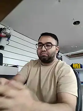 Striptrep online show from October 27, 2025, 5:14 pm