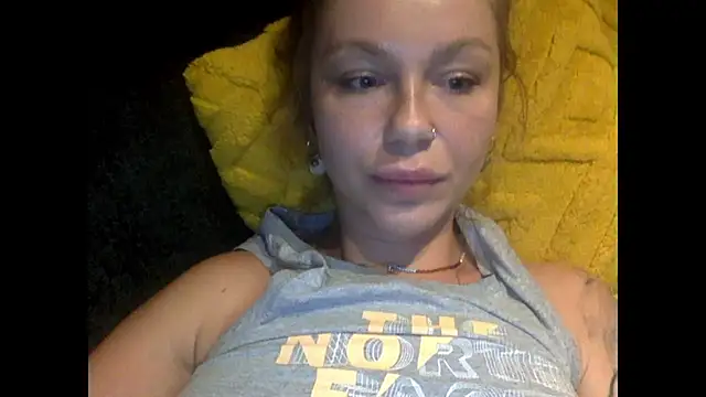 MiraLuna online show from October 13, 2025, 9:05 pm