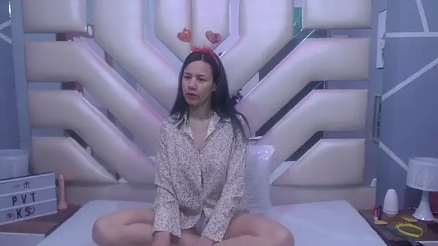 Jazmin ny online show from October 6, 2025, 1:45 pm