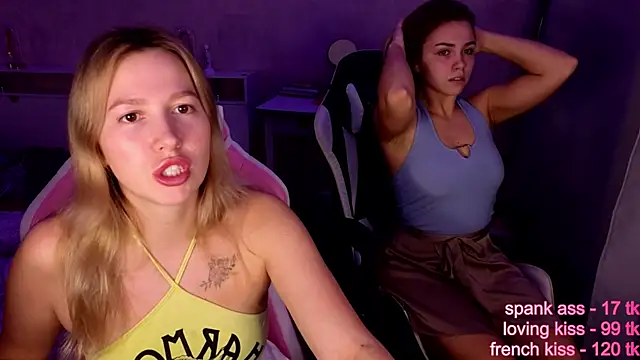 stefany and bettany online show from November 19, 2025, 2:39 pm