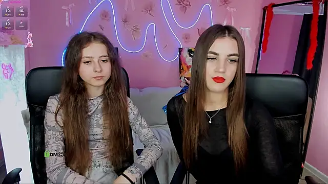 Snapshot of lina_fox12 chatting on July 6, 2026, 12:23 pm lina fox12 online show from July 6, 2026, 12:23 pm