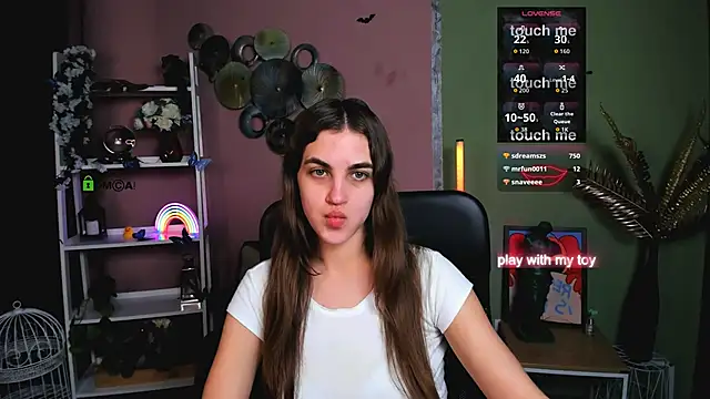 Snapshot of lina_fox12 chatting on December 4, 2025, 1:10 pm lina fox12 online show from December 4, 2025, 1:10 pm