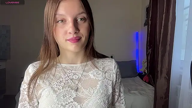 JanellHousen online show from July 12, 2026, 5:08 am