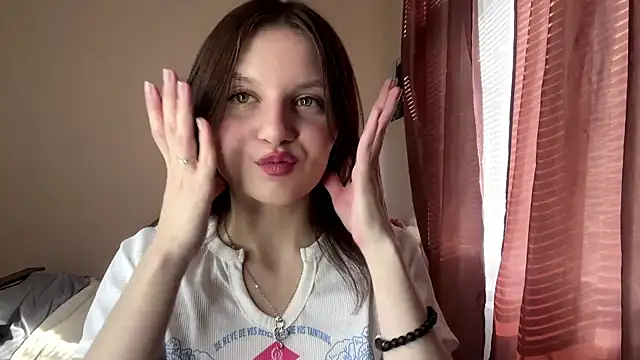 Snapshot of JanellHousen chatting on May 7, 2026, 5:11 am JanellHousen online show from May 7, 2026, 5:11 am