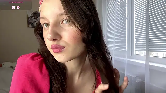 Snapshot of JanellHousen chatting on April 11, 2026, 6:10 am JanellHousen online show from April 11, 2026, 6:10 am