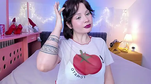 Snapshot of Me-Dea chatting on February 27, 2026, 7:19 am Me-Dea online show from February 27, 2026, 7:19 am