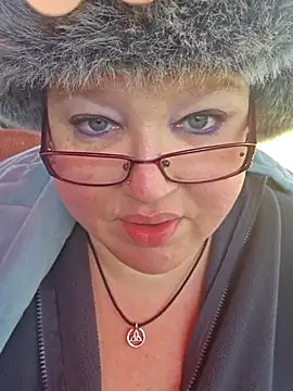 Snapshot of Budd_Bunney chatting on November 27, 2025, 8:42 pm Budd Bunney online show from November 27, 2025, 8:42 pm