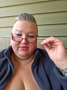 Snapshot of Budd_Bunney chatting on November 26, 2025, 6:19 pm Budd Bunney online show from November 26, 2025, 6:19 pm