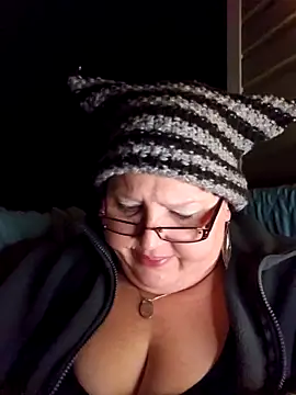 Snapshot of Budd_Bunney chatting on November 6, 2025, 12:14 am Budd Bunney online show from November 6, 2025, 12:14 am