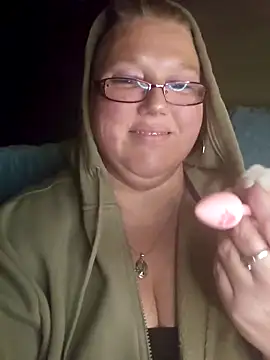 Snapshot of Budd_Bunney chatting on November 7, 2025, 1:21 am Budd Bunney online show from November 7, 2025, 1:21 am