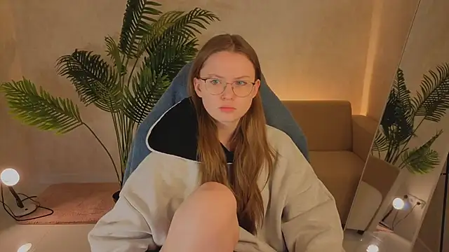 Snapshot of SirenaBlessing chatting on November 13, 2025, 1:20 am SirenaBlessing online show from November 13, 2025, 1:20 am