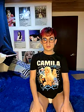 Snapshot of MmCat1 chatting on November 2, 2025, 3:22 am MmCat1 online show from November 2, 2025, 3:22 am