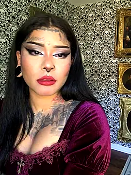 Snapshot of Succubus_Vampira chatting on October 6, 2025, 5:24 pm Succubus Vampira online show from October 6, 2025, 5:24 pm