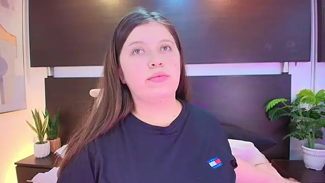 Snapshot of Cammi_wagner chatting on April 15, 2026, 8:09 pm Cammi wagner online show from April 15, 2026, 8:09 pm