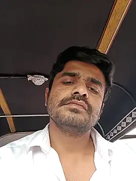 puneriboy32 online show from November 26, 2025, 7:52 am