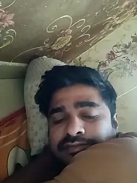 puneriboy32 online show from November 16, 2025, 3:00 am