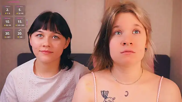 EviaVanveen online show from November 24, 2025, 8:14 am