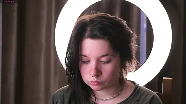 EviaVanveen online show from January 12, 2026, 8:43 am