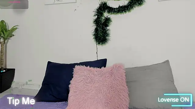 Ainoa Pink online show from December 2, 2025, 12:29 pm