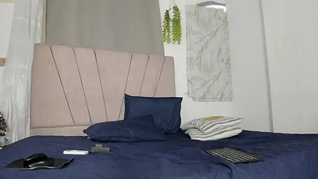 Ainoa Pink online show from January 8, 2026, 12:33 pm