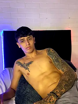 Liam Brookss online show from November 11, 2025, 4:18 am