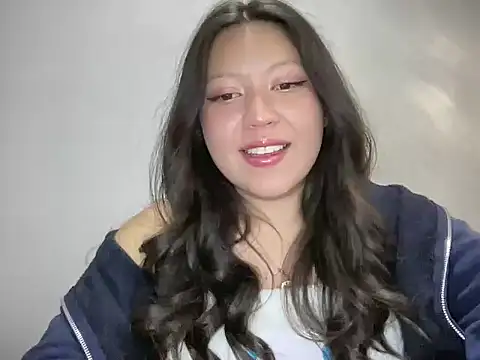 Snapshot of Rachel_James__ chatting on October 30, 2025, 5:39 am Rachel James   online show from October 30, 2025, 5:39 am