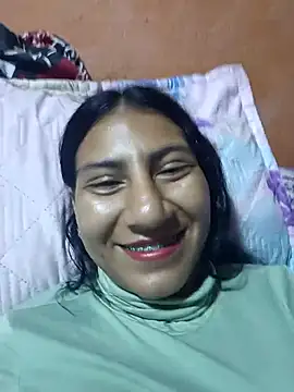 Snapshot of Lucyfoox chatting on October 19, 2025, 3:37 pm Lucyfoox online show from October 19, 2025, 3:37 pm