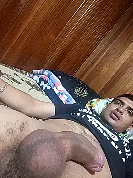 daniandr119 online show from February 8, 2026, 2:37 pm