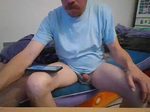 Snapshot of honzinka83 chatting on October 3, 2025, 2:18 pm honzinka83 online show from October 3, 2025, 2:18 pm