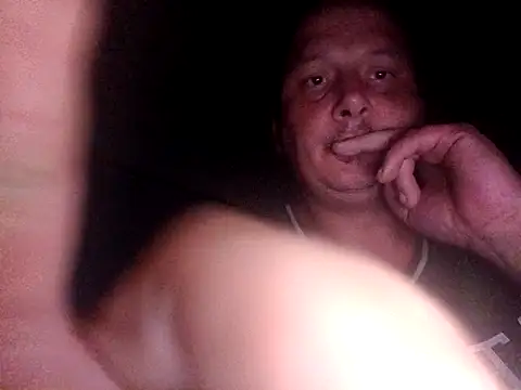 Snapshot of macKnd chatting on October 31, 2025, 11:55 pm macKnd online show from October 31, 2025, 11:55 pm