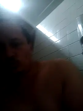 Snapshot of macKnd chatting on September 30, 2025, 4:18 am macKnd online show from September 30, 2025, 4:18 am