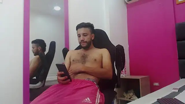 Juan FelipeX01 online show from October 16, 2025, 3:31 pm