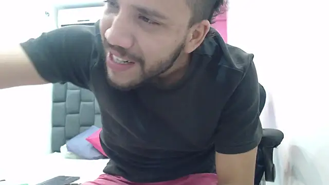 Juan FelipeX01 online show from October 22, 2025, 3:22 pm