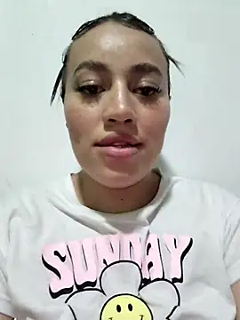 Snapshot of Meloddy__ chatting on October 12, 2025, 11:06 pm Meloddy online show from October 12, 2025, 11:06 pm