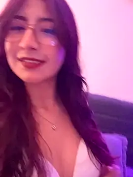 saramooon online show from November 15, 2025, 1:15 pm